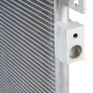 Радиатор кондиц. для а/м Haval M6 (21-) (LRAC 3046) LRAC 3046 LUZAR