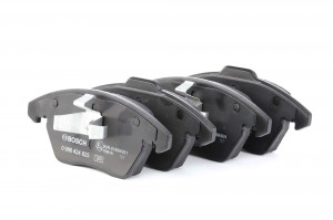 Колодки тормозные PEUGEOT 307 (03-10),308 (07-) CITROEN C4 (04-) передние (4шт.) 0 986 424 825 BOSCH