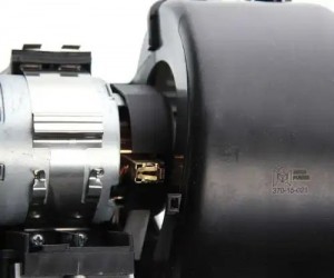 Мотор отопителя MAN TGA (04-) в сборе с корпусом MEGAPOWER 370-15-021 MEGA POWER