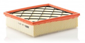 Фильтр воздушный FORD Focus (05-08),Mondeo (07-) VOLVO S40,S80,V50,V70 (07-) MAN C241371 MANN FILTER