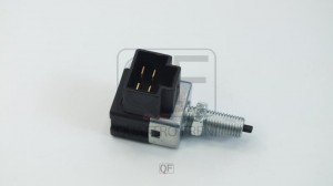 Выключатель SSANGYONG Actyon (06-),Kyron (05-),Rexton (05-) стоп-сигнала QUATTRO QF07F00024 QUATTRO FRENI