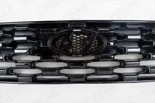 Решетка радиатора Hyundai Creta 1 2020-2021, глянцевая OEM3236 OEMPARTS