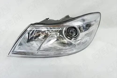 Фара левая Skoda Octavia 2 A5 2008-2013, галоген OEM0093FL OEMPARTS