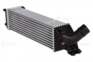 Радиатор интеркулерадля а/м Hyundai H-1 Starex 2.5TD (12-) LRIC08700 LRIC08700 LUZAR