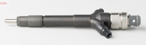 Форсунка топливная (DCRI105600) 095000-5600 DCRI105600 DENSO