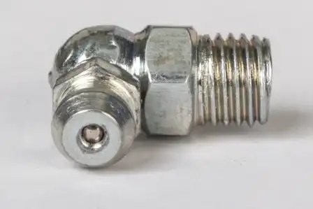 Масленка М8*1 (угол 90*) AM18009 AVTOMAGNAT