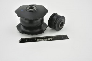 Сайлентблок опоры двигателя LAND ROVER FREELANDER I 96-06 (компл-2шт) LRMB-FLI-K LRMB-FLI-KIT FEBEST