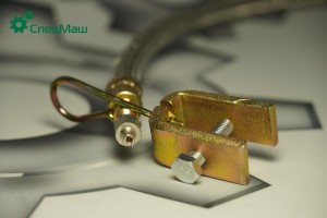 Шланг межколесный L330мм (Удлинитель вентиля внутреннего колеса) БРОНИРОВАННЫЙ С 53363116010 SPETSMASH