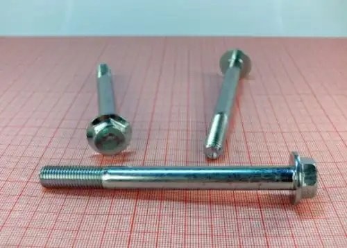 Болт М10х1,25х105 кронштейна генератора для а/м ВАЗ 2112 (с юбкой) 211201001373008 BELZAN