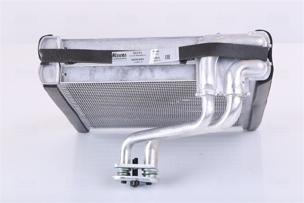 Испаритель VOLKSWAGEN PASSAT B6/B7 1.4 1.8 TSI 2.0 TDi, TIGUAN (5N) 07-  92371 92371 NISSENS