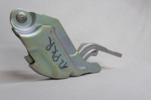 Петля капота правая Hyundai Solaris 2 (2017-нв) OEM0012PKR OEMPARTS