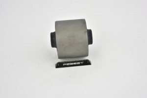 Сайлентблок задн дифференциала NISSAN KING CAB D22 1998-2004 NAB-D22DM NAB-D22DM FEBEST