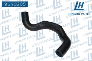 9640205 Патрубок радиатора _ TOYOTA 1657236110 9640205 LONGHO PARTS