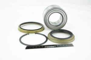 Подшипник ступицы передний TOYOTA LAND CRUISER PRADO 90 DAC54960051-KIT DAC54960051-KIT FEBEST