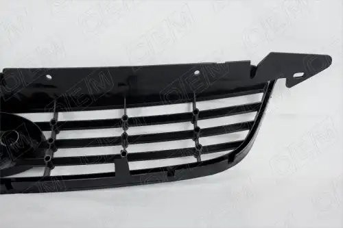 Решетка радиатора Ford Focus 2 2008-2011 OEM3073 OEMPARTS