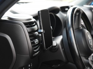 Держатель для телефона в дефлектор гравитационный компакт (AEAG009) AEAG009 AIRLINE