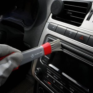 Щетка для чистки салона серо-красная AIRLINE ABFN005 AIRLINE