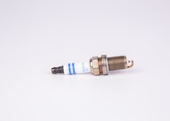 Свеча зажигания FR7KI BOSCH 0 242 236 571 BOSCH