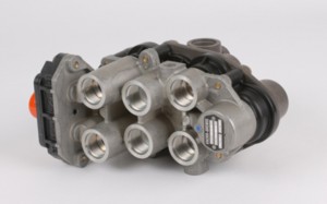 Клапан защитный четырехконтурный DAF 65/75/85CF/CF65/75/85/ XF95/105 II37464N50 KNORR BREMSE