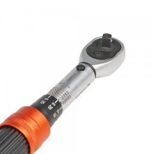 Ключ динамометрический 1/4 1-6Нм PRO в кейсе, кнопка быстр.сброса, алюмин.рук. ( ATBN051 AIRLINE