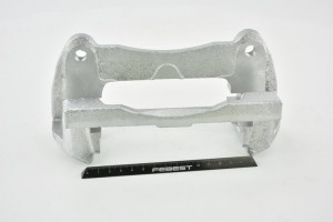 Скоба суппорта передняя LEXUS RX 03-08, TOYOTA HARRIER 03-12 0177C-ACU30F 0177C-ACU30F FEBEST