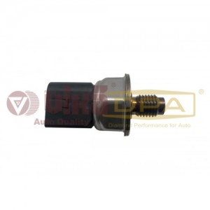 Датчик давления топлива AUDI A4,A5,A6,Q5,Q7 (07-13) VIKA 11301579001 VIKA