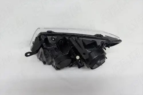Фара правая Nissan Terrano 2017-нв, галоген, с корректором OEM0047FR OEMPARTS