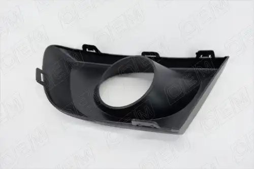 Окантовка противотуманной фары левая Renault Duster 1 2015-2020 OEM1330L OEMPARTS