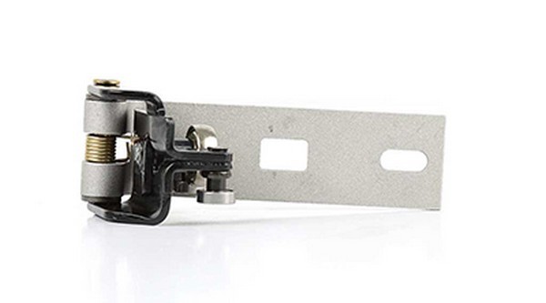 Ролик FORD Transit (91-00) двери сдвижной правой центральный BSG BSG 30-975-010 BSG