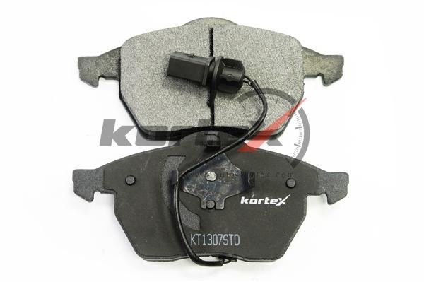 Колодки тормозные VW Passat B5 AUDI A4,A6 передние (4шт.) KORTEX KT1307STD KORTEX