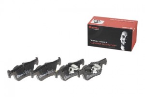 Колодки тормозные BMW 1 (F20,F21),3 (F30,F31,F34,F80),4 (F32,F33,F36,F82,F83) за P06071 BREMBO