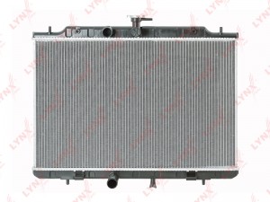 радиатор системы охлаждения!\ Nissan X-Trail 2.0-2.5i 16V 07> RB1105 LYNXAUTO