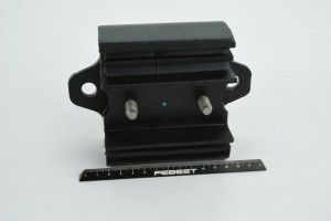 подушка двигателя задняя!\ Nissan King CAB D22 <98 NM-018 FEBEST
