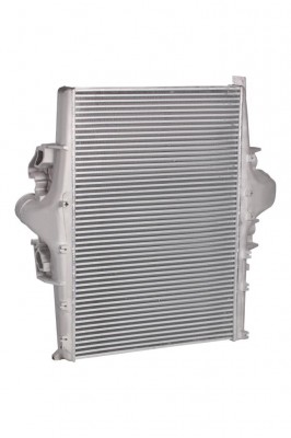 Охладитель наддувного воздуха (интеркулер) КАМАЗ-5490 "LUZAR" LRIC15703 LUZAR