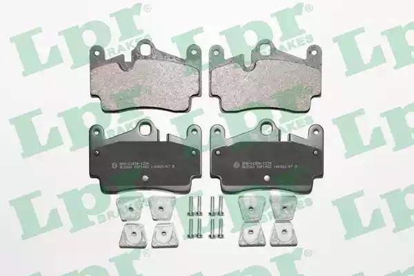 Комплект тормозных колодок 05P1482 05P1482 LPR