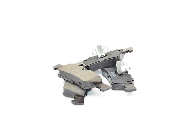 Колодки тормозные MERCEDES ML (W164),GL (X164),R (W251) задние (4шт.) BSG BSG60200056 BSG