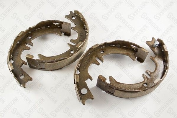 колодки барабанные! \ Toyota RAV 4 1.8/2.0/D-4D, Lexus GS/LS/IS all 94> 000-530-SX STELLOX