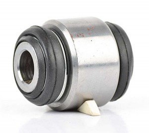 Сайлентблок MERCEDES E (W124,W210),C (W202) рычага заднего плавающий BSG BSG60310072 BSG