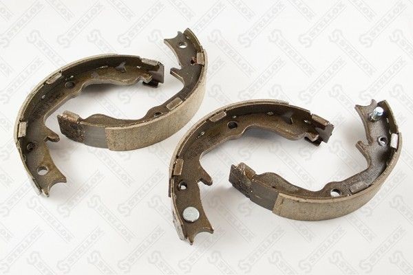 колодки барабанные! 167x32\ Mitsubishi Lancer/Outlander 1.6/1.8Di-D/2.0Di-D 07> 000-477-SX STELLOX
