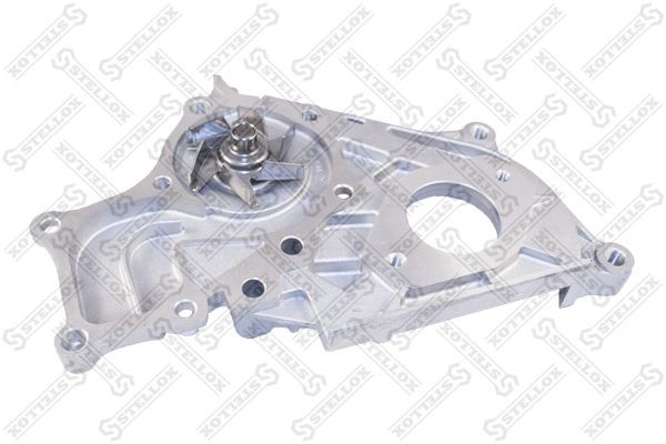 помпа!\ Toyota Camry/Carina/Corolla 1.8&2.0D/TD 82> 4501-0038-SX STELLOX