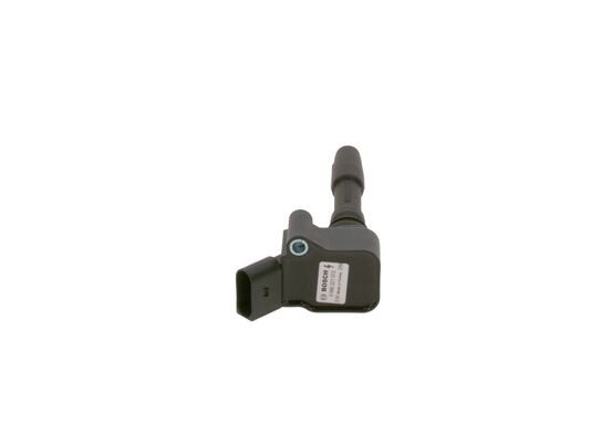 Катушка зажигания VW Golf (17-),Passat (15-) AUDI A3 (17-) SKODA Superb (15-) BO 0 986 221 072 BOSCH