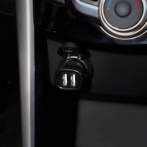Адаптер автомобильный 2хUSB 1А+2.1А в прикуриватель 12/24В ACH-2U-04 ACH-2U-04 AIRLINE