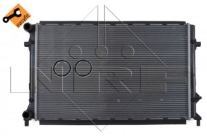 радиатор системы охлаждения!\ Audi A3, Skoda Octavia, VW Golf V 1.6FSi/2.0FSi 03 53405 NRF