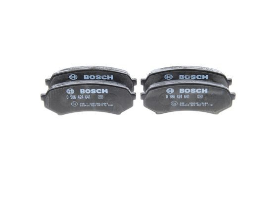 Колодки тормозные TOYOTA Land Cruiser (J100) (98-07) LEXUS LX470 (98-07) задние  0 986 424 641 BOSCH