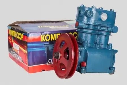 компрессор двухцилиндровый! со шкивом, 270лм  МАЗ-5336/64229, КрАЗ-255/6510, АМК 161350901220 AVTOMAGNAT
