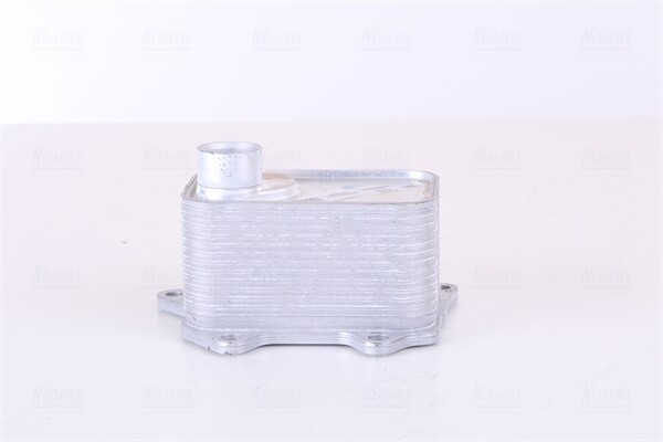 Радиатор масляный двигателя AUDI A4 (B8), A6 (C7), SKODA OCTAVIA (5E) 90914 90914 NISSENS