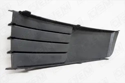Заглушка противотуманной фары правая Skoda Octavia 3 A7 2013-2017 OEM1476R OEMPARTS