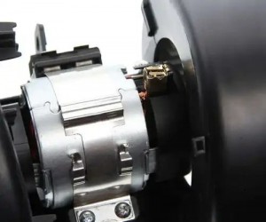 Мотор отопителя VOLVO FM9 (98-05) в сборе с корпусом MEGAPOWER 370-15-024 MEGA POWER