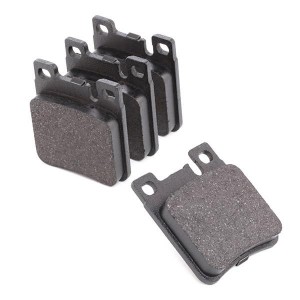 Колодки тормозные MERCEDES W202,W203,AMG210,140 задние BOSCH 0 986 460 965 BOSCH