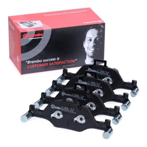 Колодки тормозные BMW 5 (G30,G31) передние (4шт.) BREMBO P06107 BREMBO